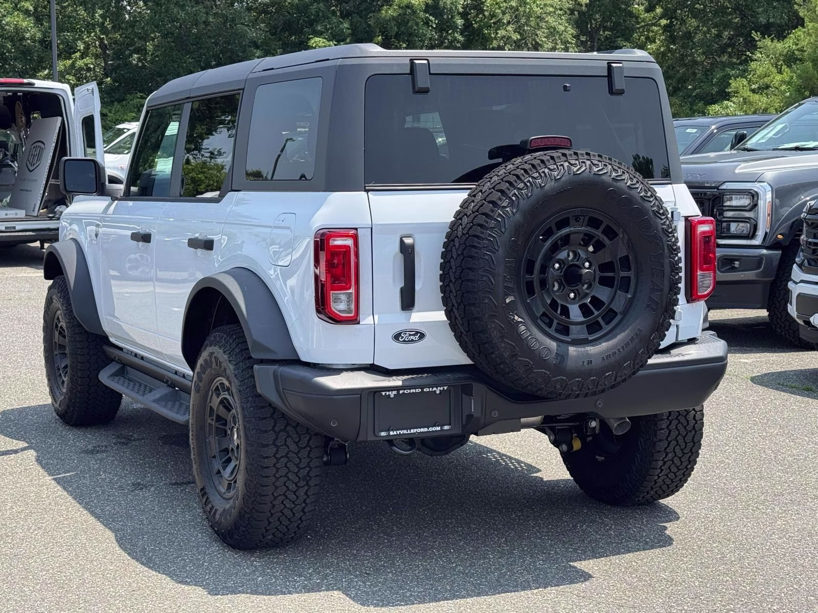 2026 White Ford Bronco Big Bend 4X4 SUV