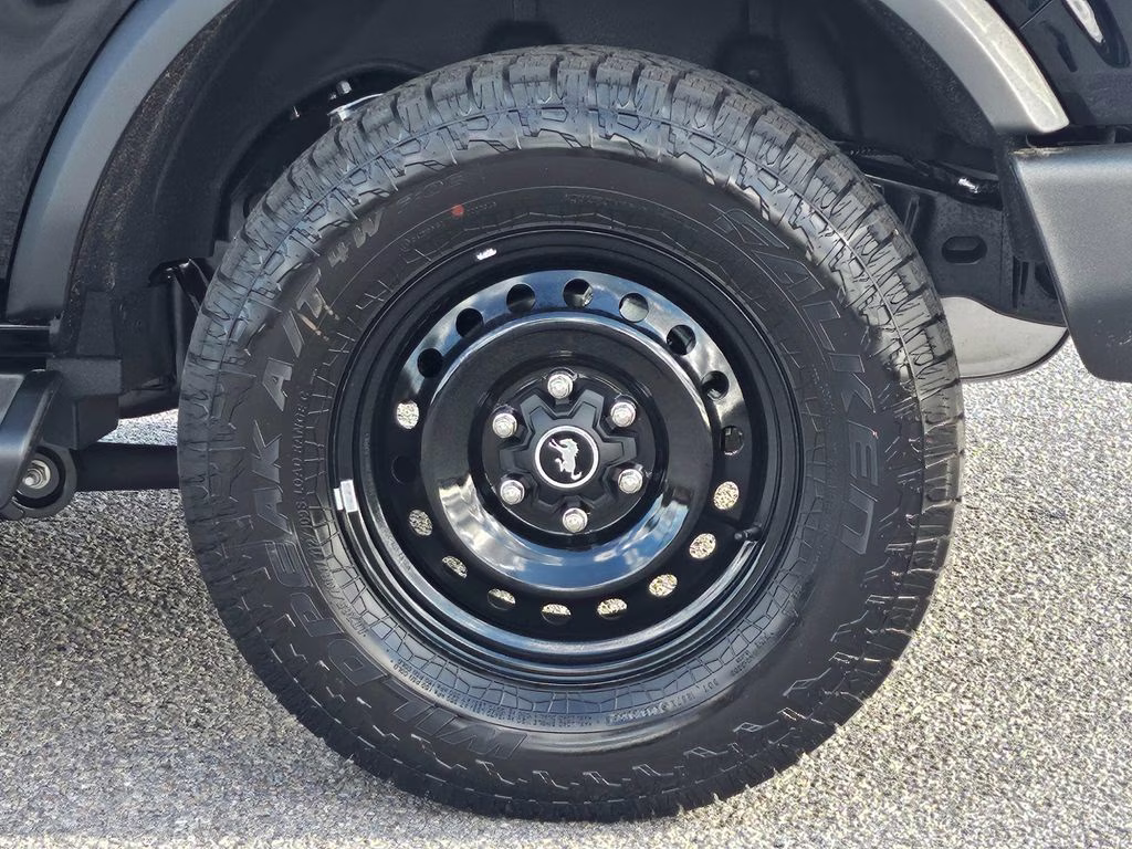 2026 Shadow Black Ford Bronco Outer Banks 4X4 SUV