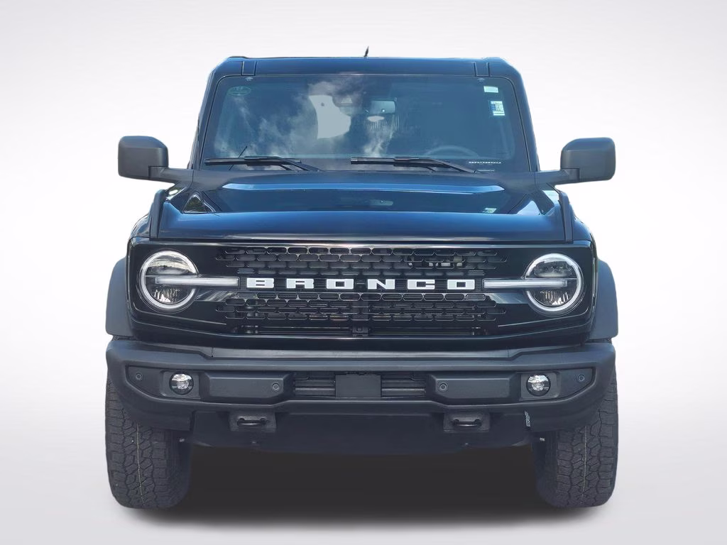 2026 Shadow Black Ford Bronco Outer Banks 4X4 SUV