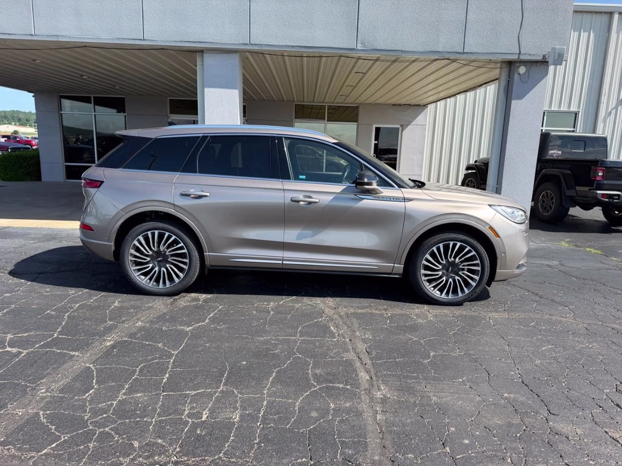2020 Iced Mocha Lincoln Corsair Reserve AWD SUV
