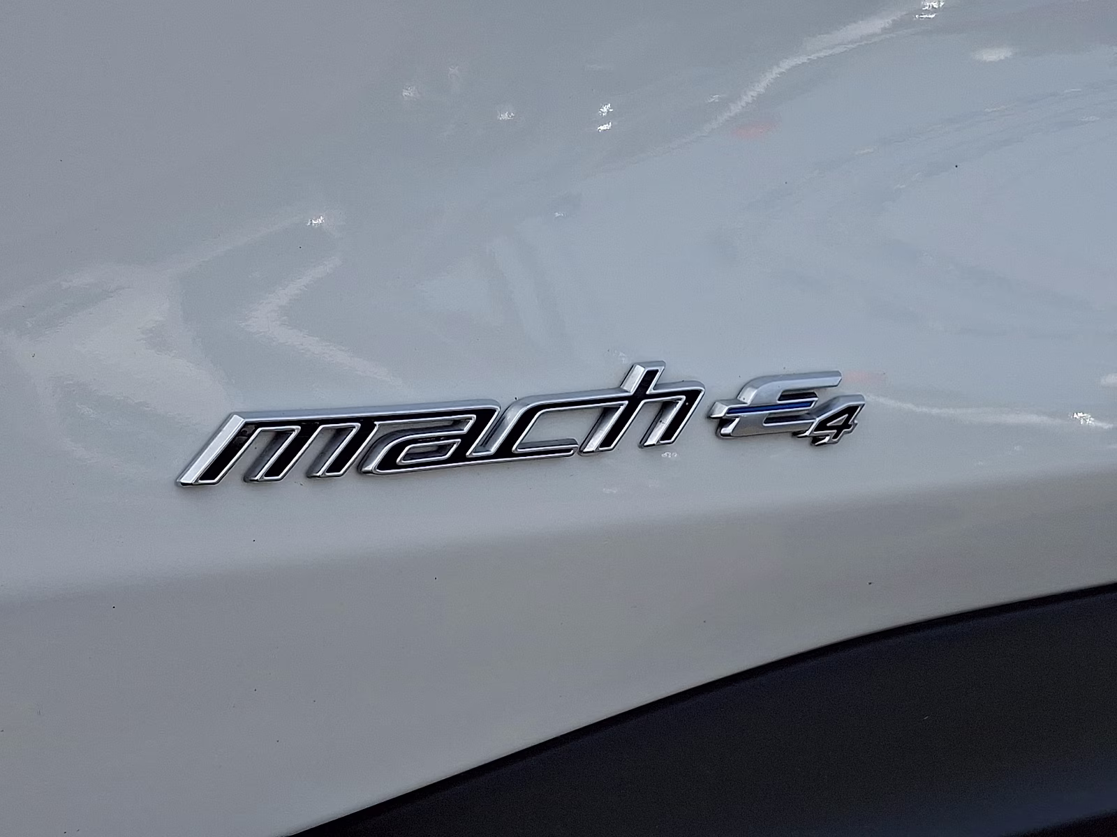 2025 Star White Metallic Tri-Coat - AZ Ford Mustang Mach-E Premium AWD