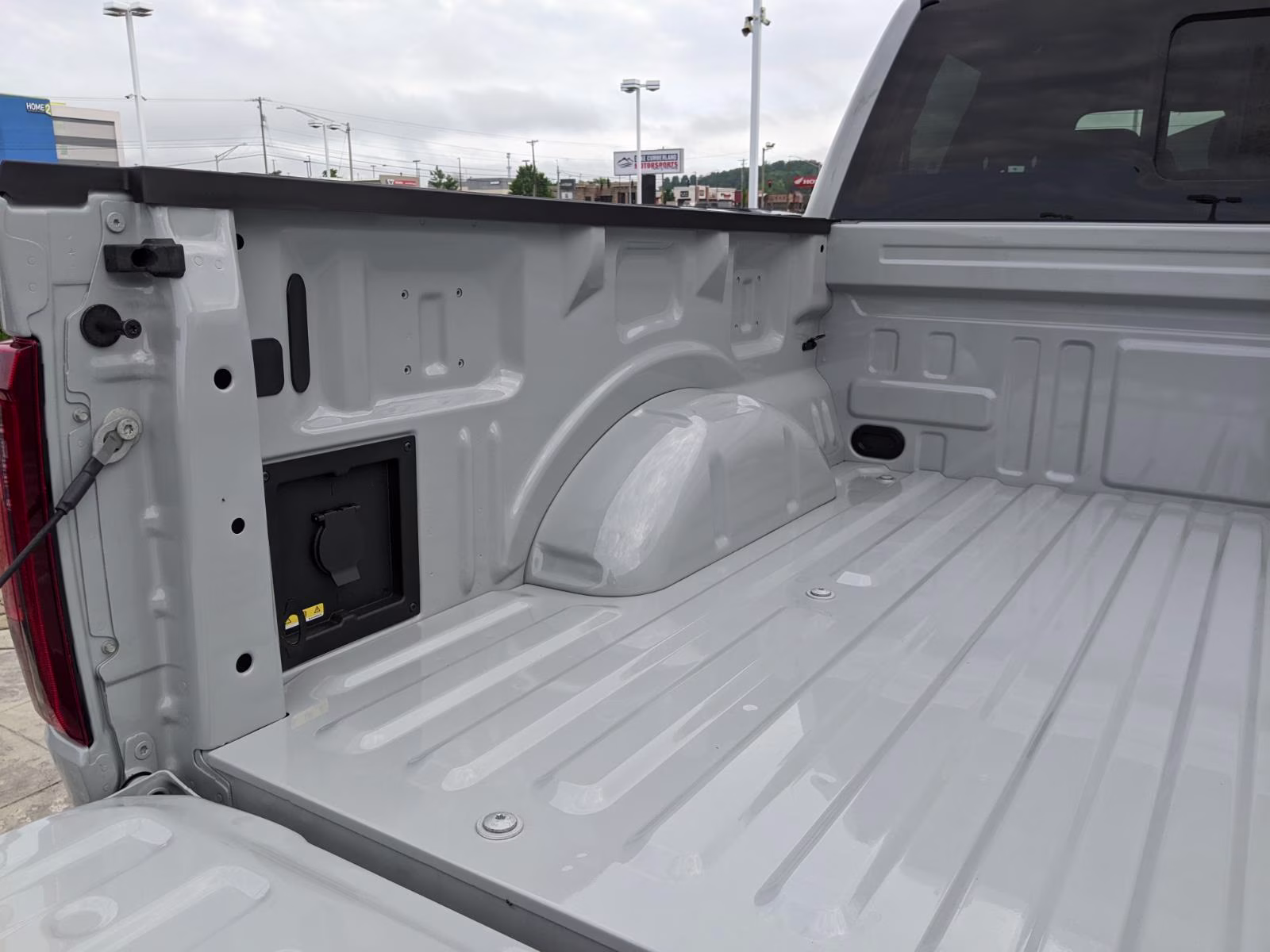 2026 Avalanche Gray Ford F-150 XLT 4X4 Truck