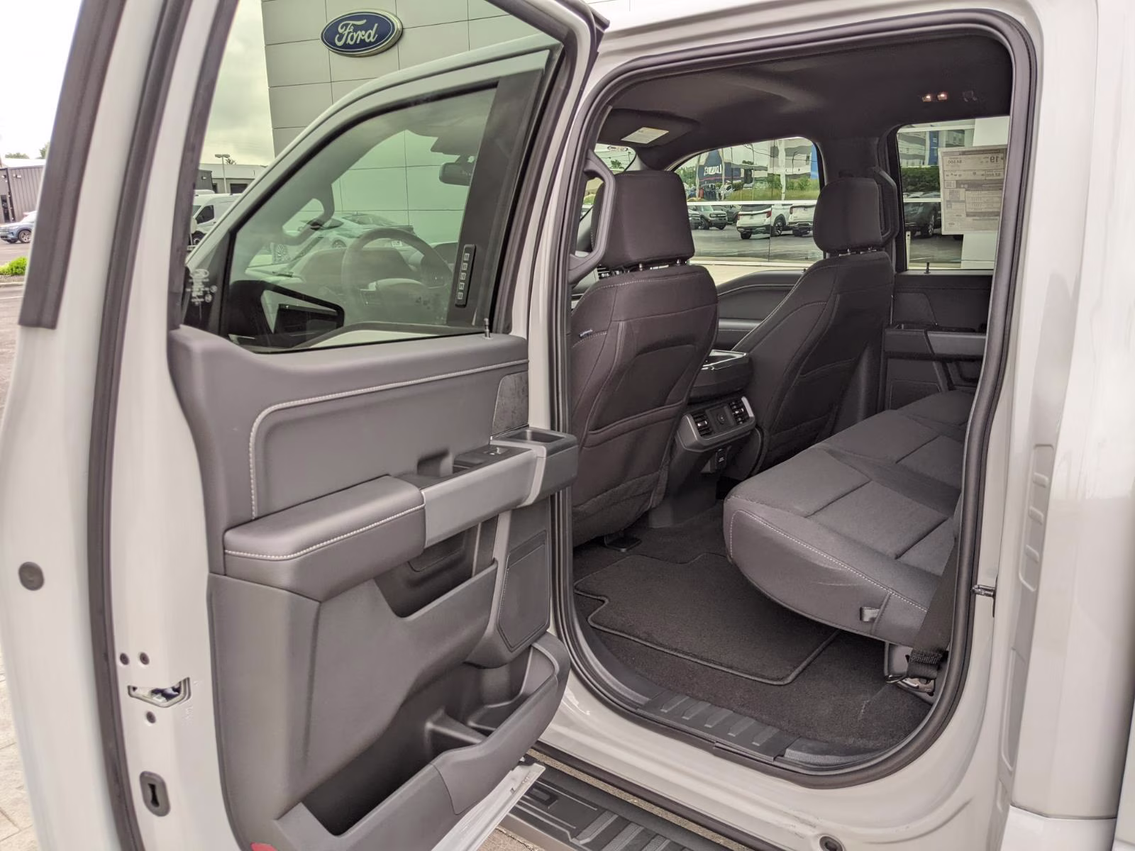 2026 Avalanche Gray Ford F-150 XLT 4X4 Truck