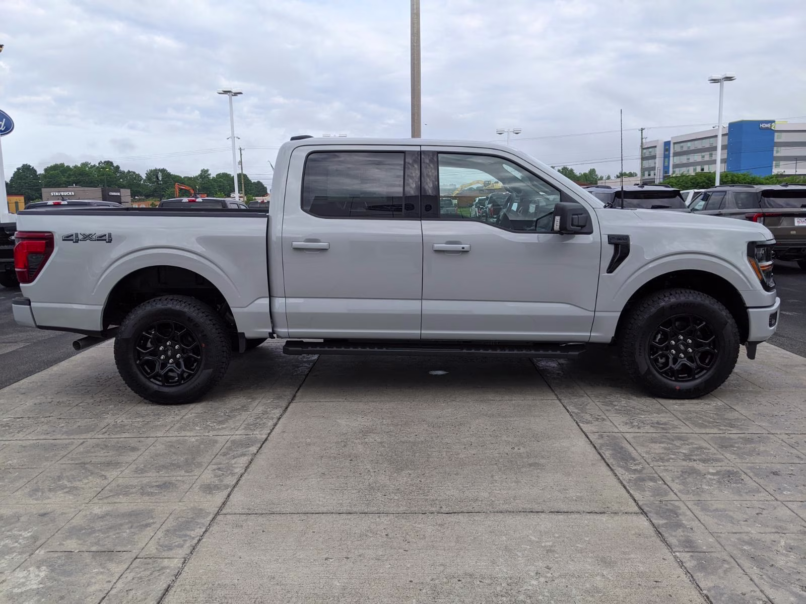 2026 Avalanche Gray Ford F-150 XLT 4X4 Truck