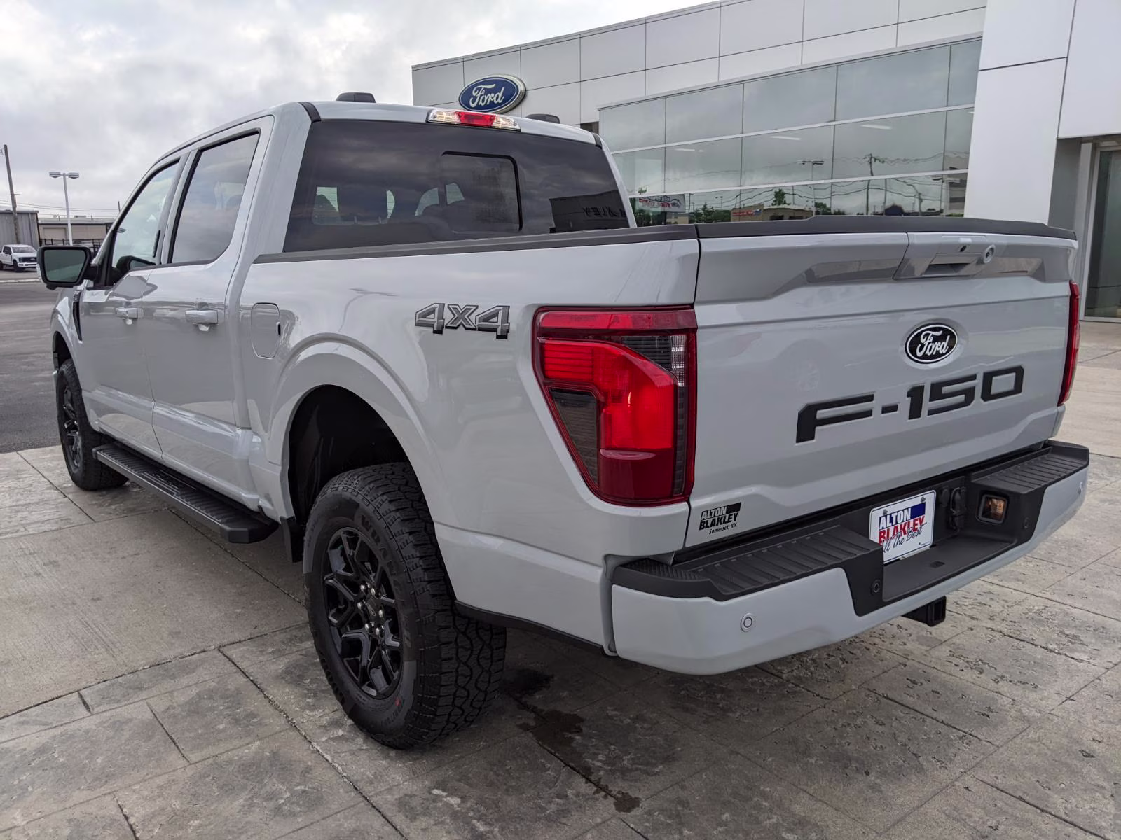 2026 Avalanche Gray Ford F-150 XLT 4X4 Truck