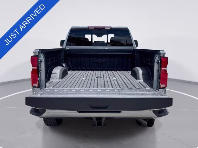 2026 Sterling Gray Metallic Chevrolet Silverado 2500 HD High Country 4X4 Truck