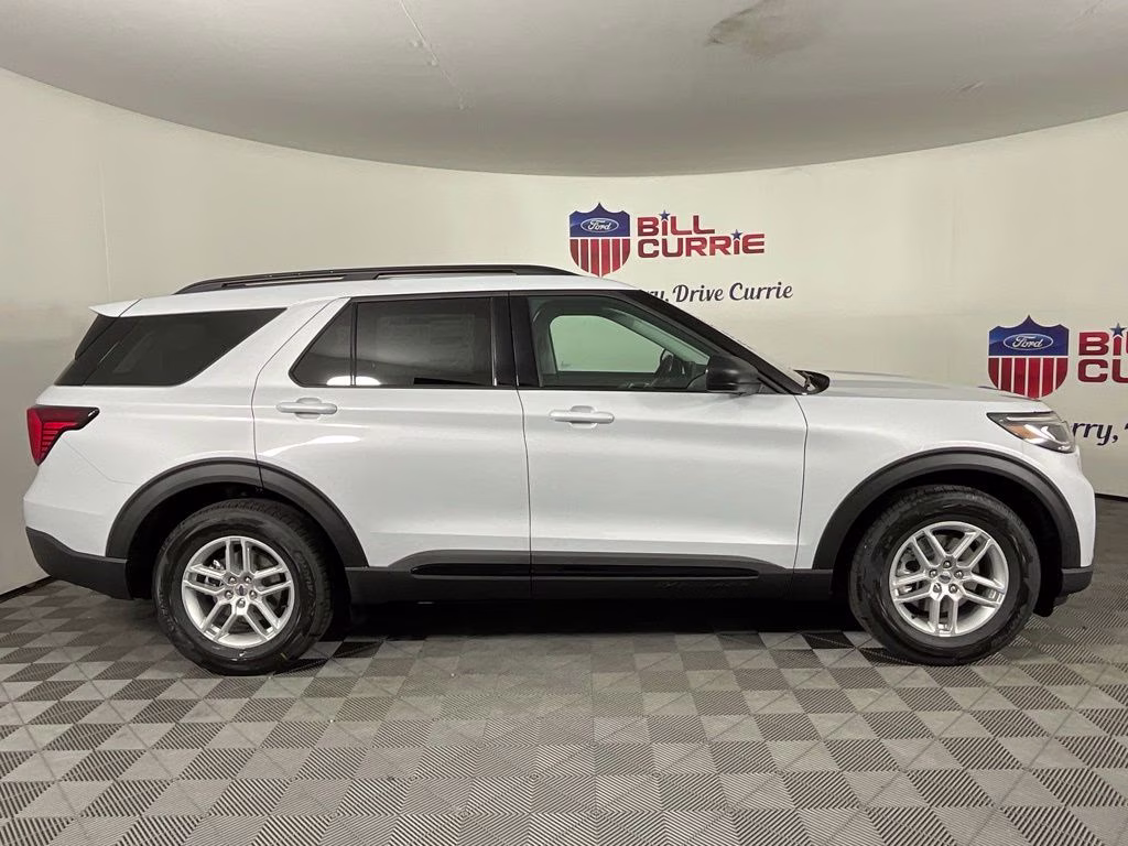 2026 White Metallic Ford Explorer Active RWD SUV