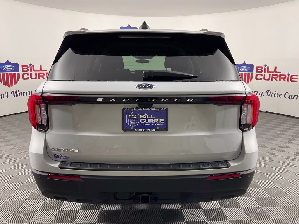 2026 White Metallic Ford Explorer Active RWD SUV