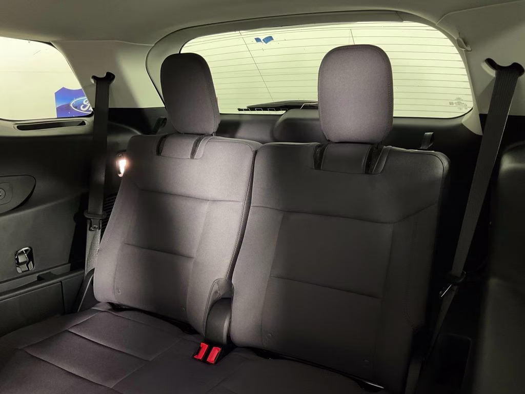 2026 White Metallic Ford Explorer Active RWD SUV