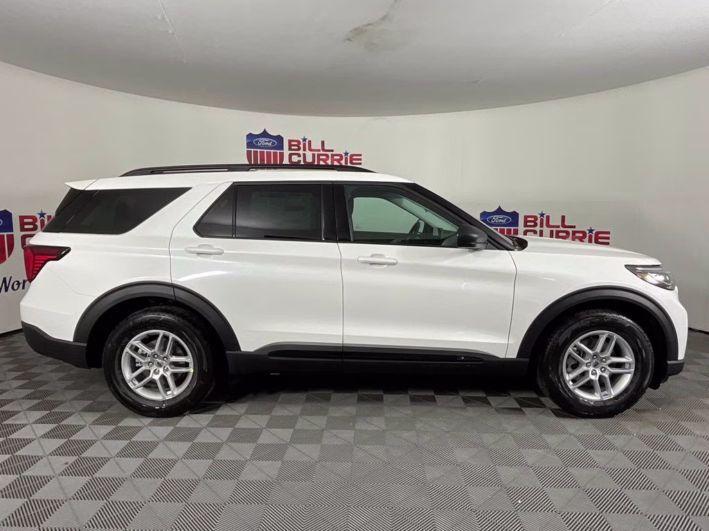 2026 White Metallic Ford Explorer Active RWD SUV