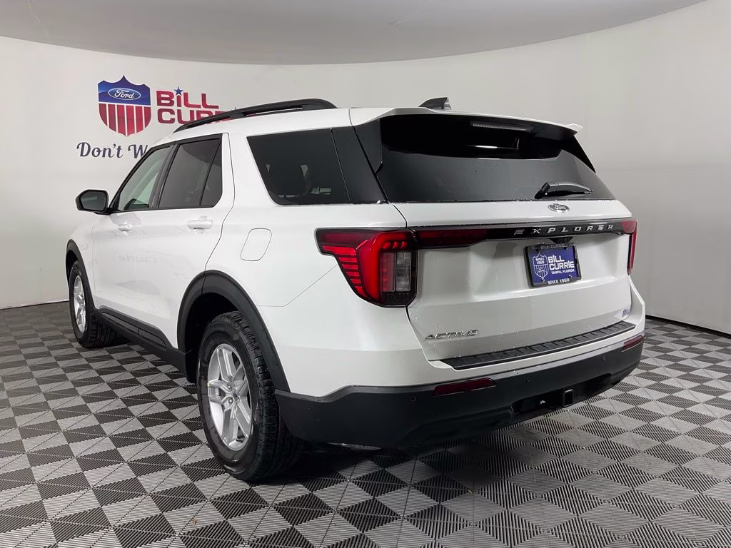 2026 White Metallic Ford Explorer Active RWD SUV