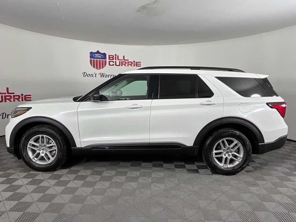 2026 White Metallic Ford Explorer Active RWD SUV