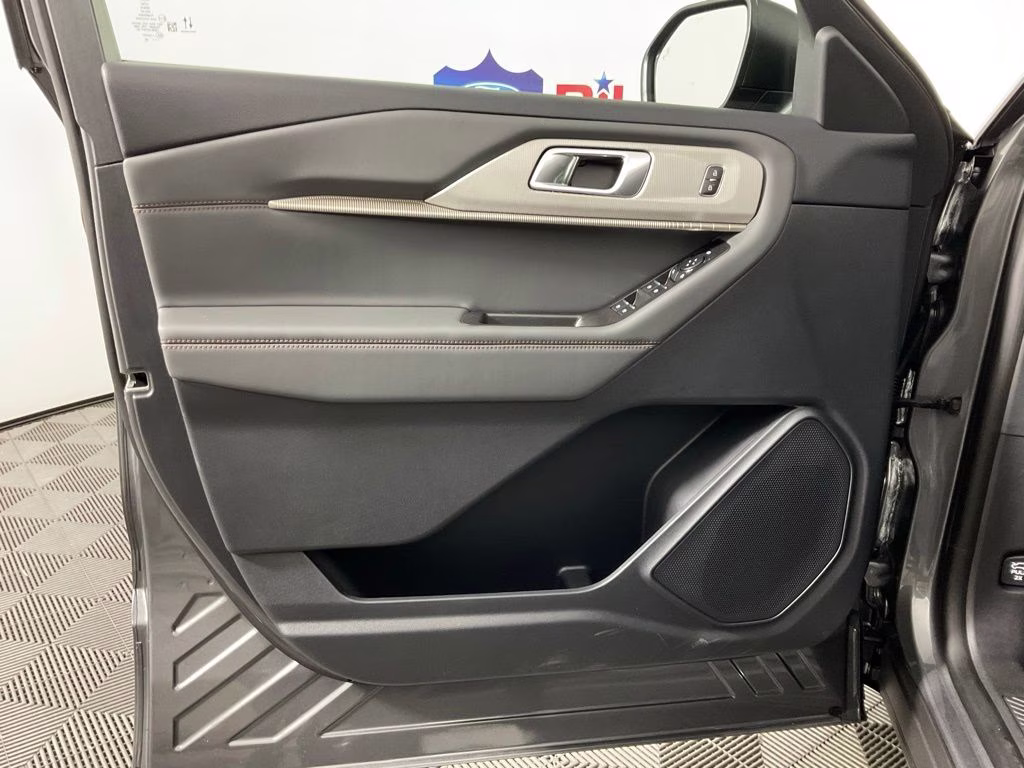 2026 Gray Ford Explorer Active RWD SUV