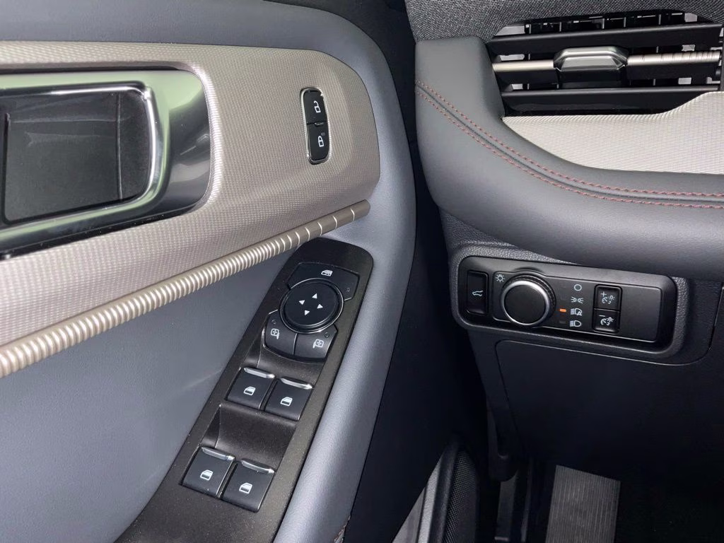 2026 Gray Ford Explorer Active RWD SUV