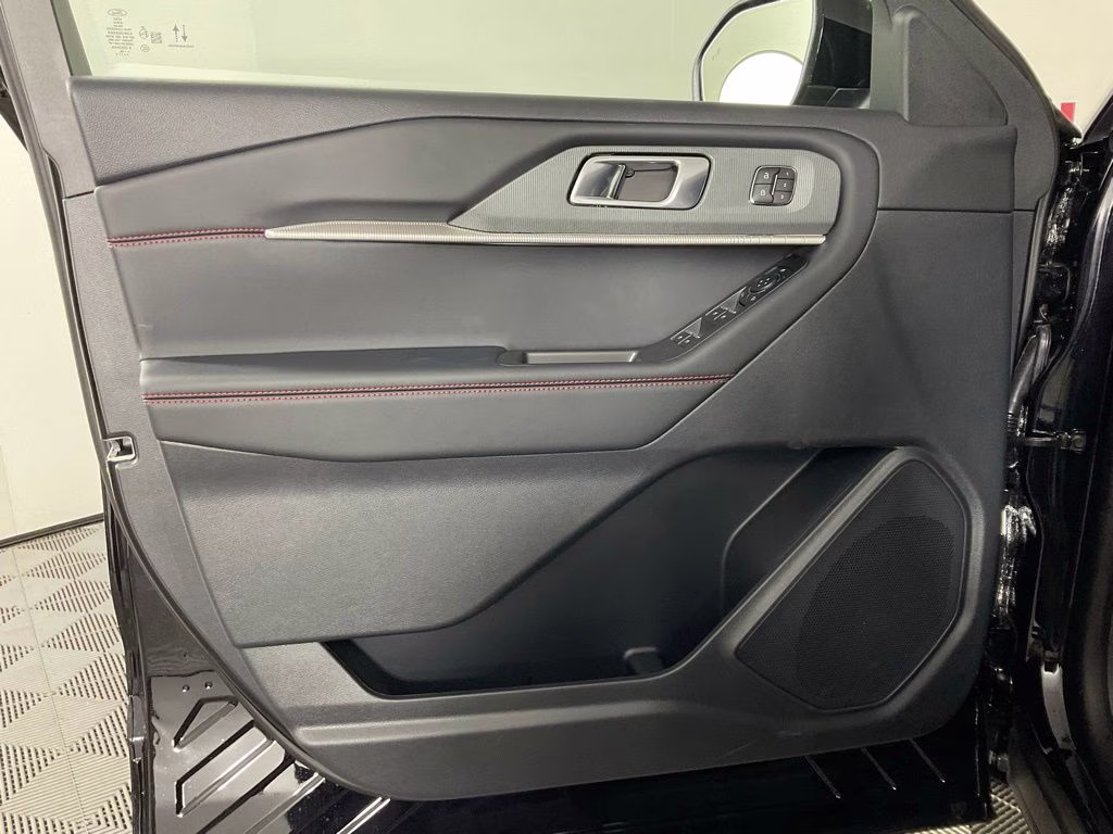 2026 Black Metallic Ford Explorer ST-Line RWD SUV