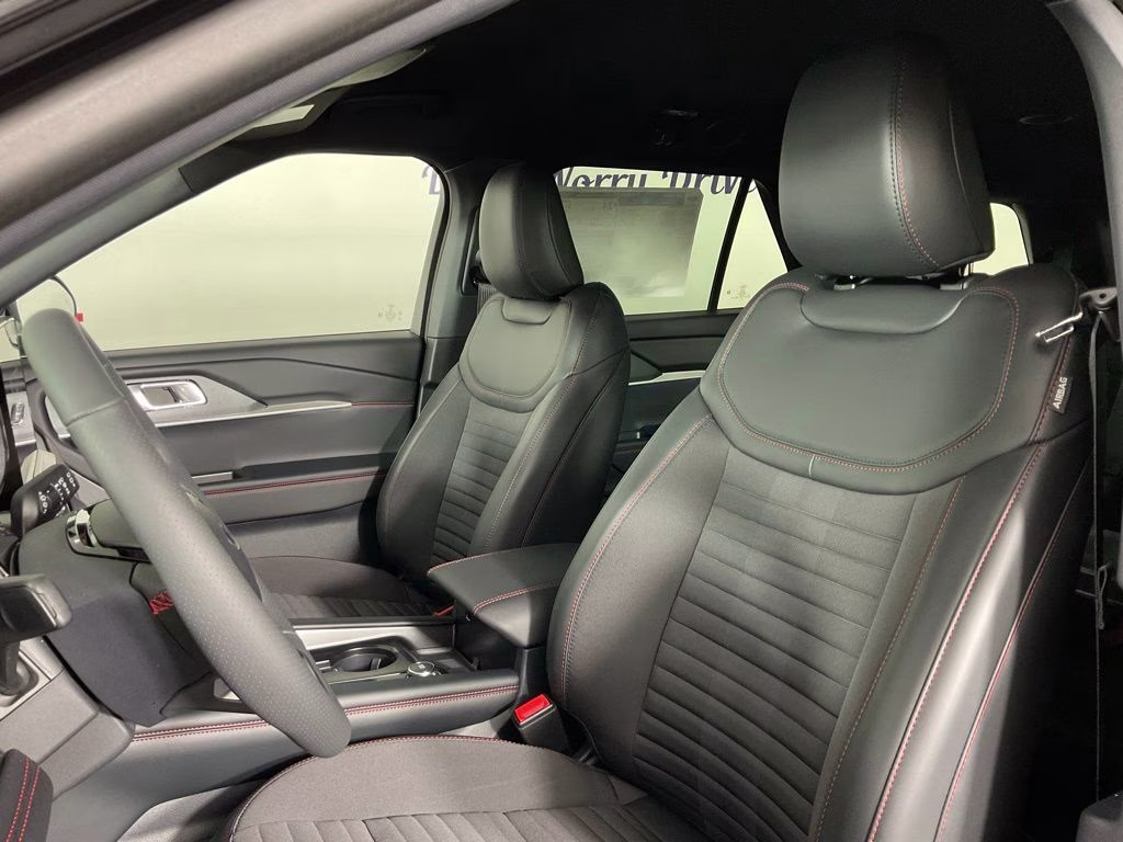 2026 Black Metallic Ford Explorer ST-Line RWD SUV