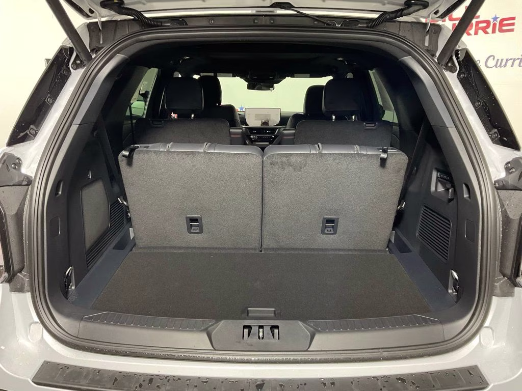 2026 White Metallic Ford Explorer ST 4X4 SUV