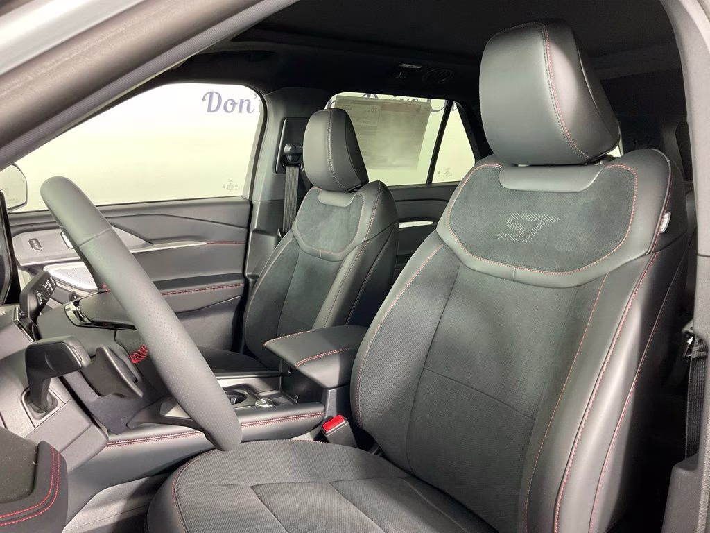 2026 White Metallic Ford Explorer ST 4X4 SUV