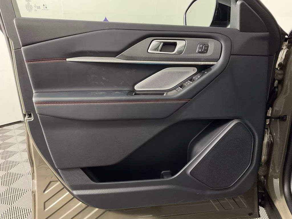 2026 Gray Ford Explorer ST 4X4 SUV