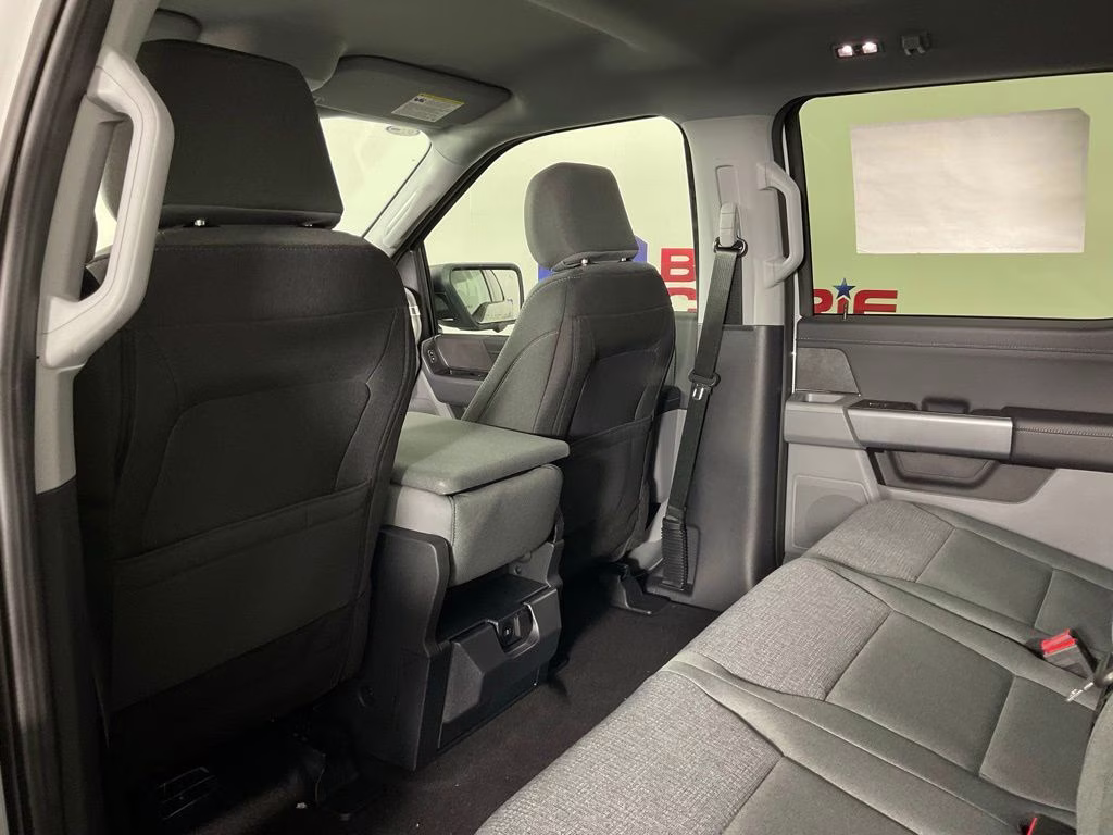 2026 Avalanche Ford F-150 XLT RWD Truck
