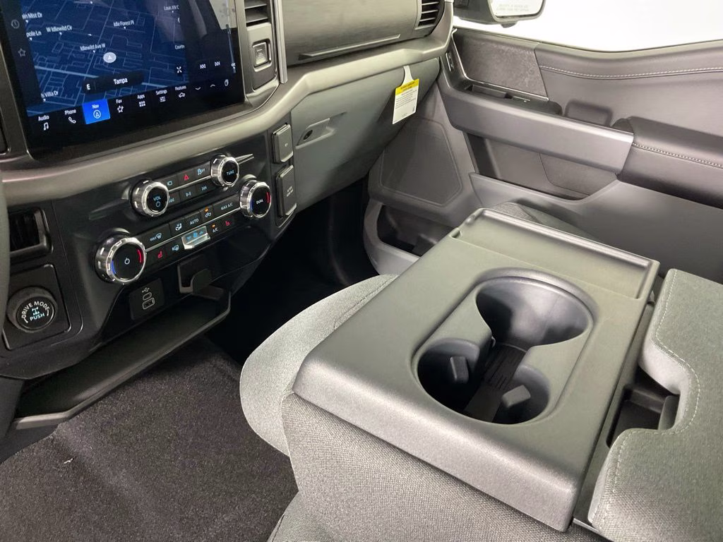 2026 Avalanche Ford F-150 XLT RWD Truck
