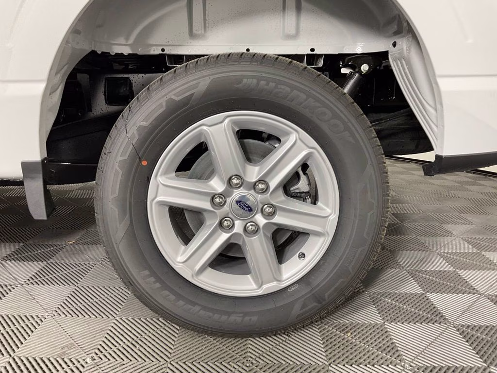 2026 Avalanche Ford F-150 XLT RWD Truck