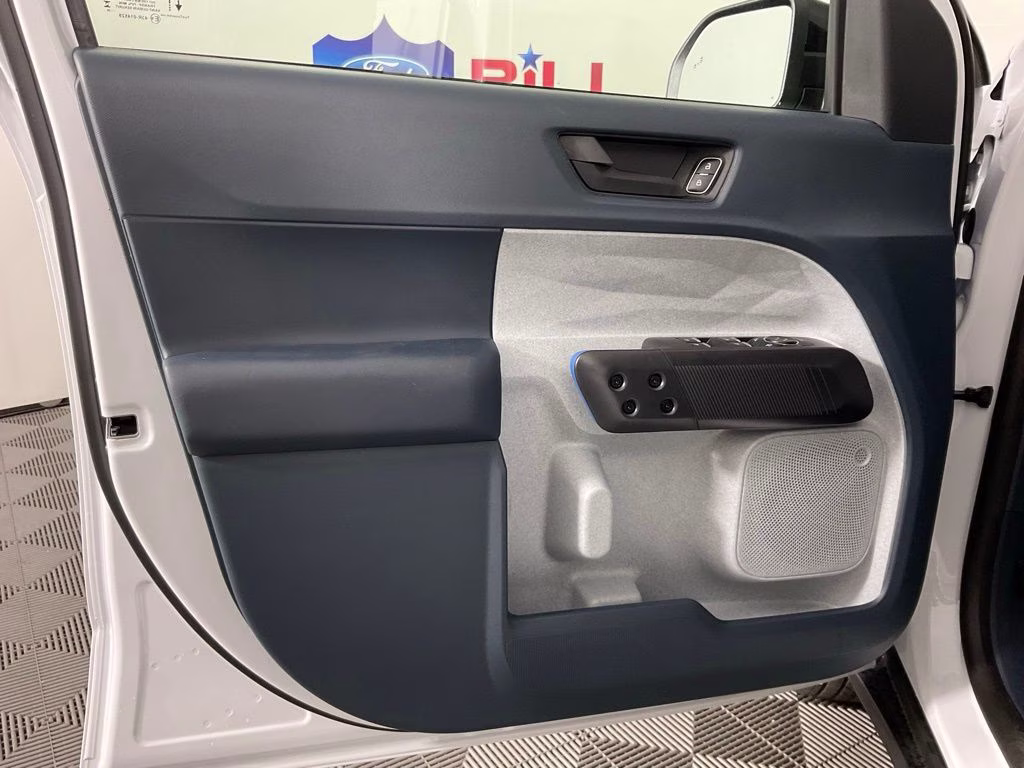 2026 Oxford White Ford Maverick XLT FWD Truck