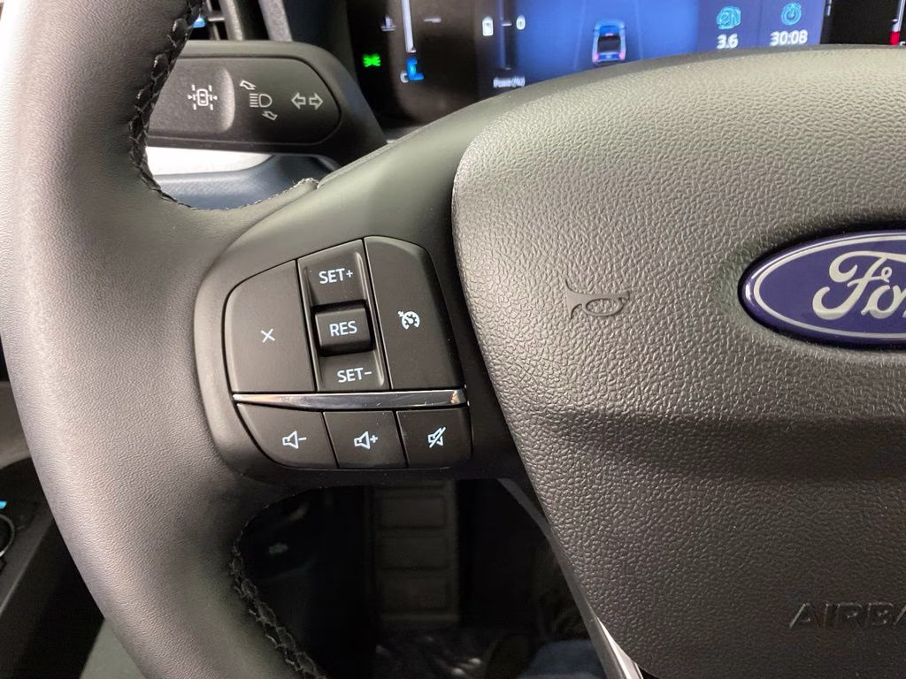 2026 Oxford White Ford Maverick XLT FWD Truck