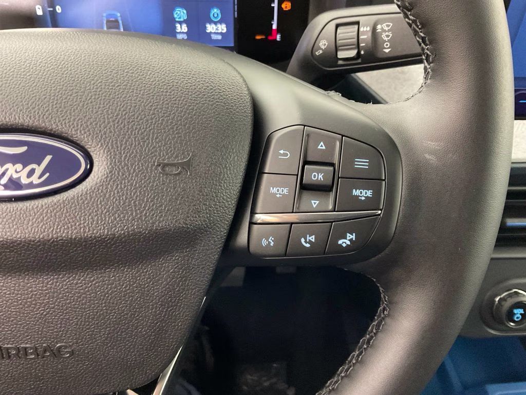 2026 Oxford White Ford Maverick XLT FWD Truck