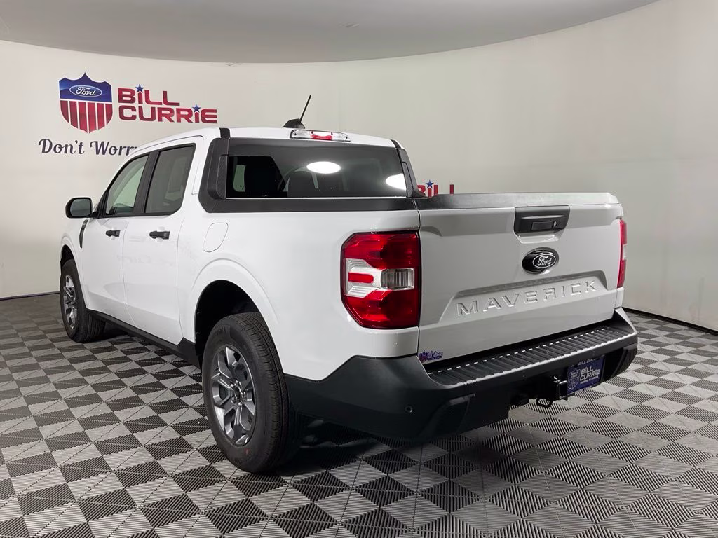 2026 Oxford White Ford Maverick XLT FWD Truck