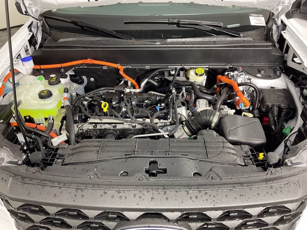 2026 Oxford White Ford Maverick XLT FWD Truck