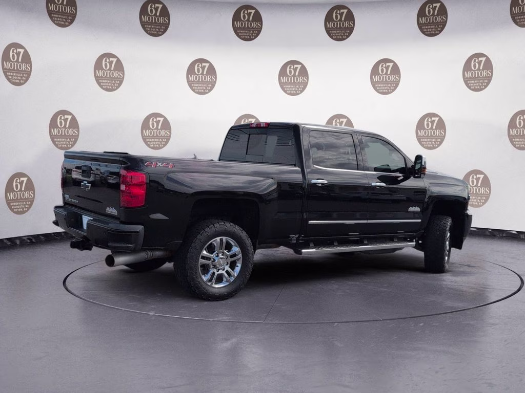 2019 Black Chevrolet Silverado 2500HD High Country 4X4 Truck