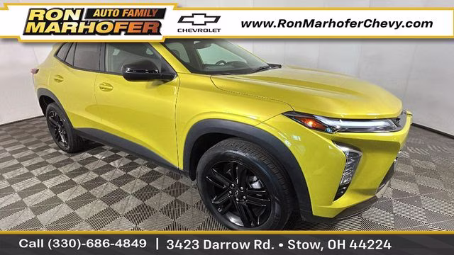 2024 Nitro Yellow Metallic Chevrolet Trax ACTIV FWD SUV