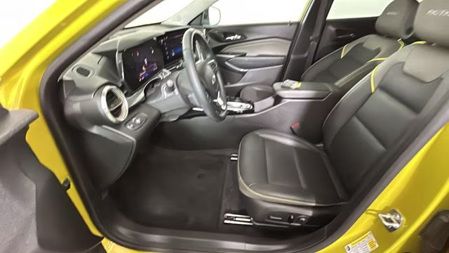 2024 Nitro Yellow Metallic Chevrolet Trax ACTIV FWD SUV