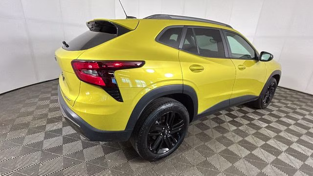 2024 Nitro Yellow Metallic Chevrolet Trax ACTIV FWD SUV