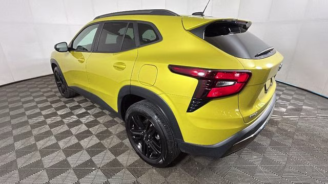 2024 Nitro Yellow Metallic Chevrolet Trax ACTIV FWD SUV