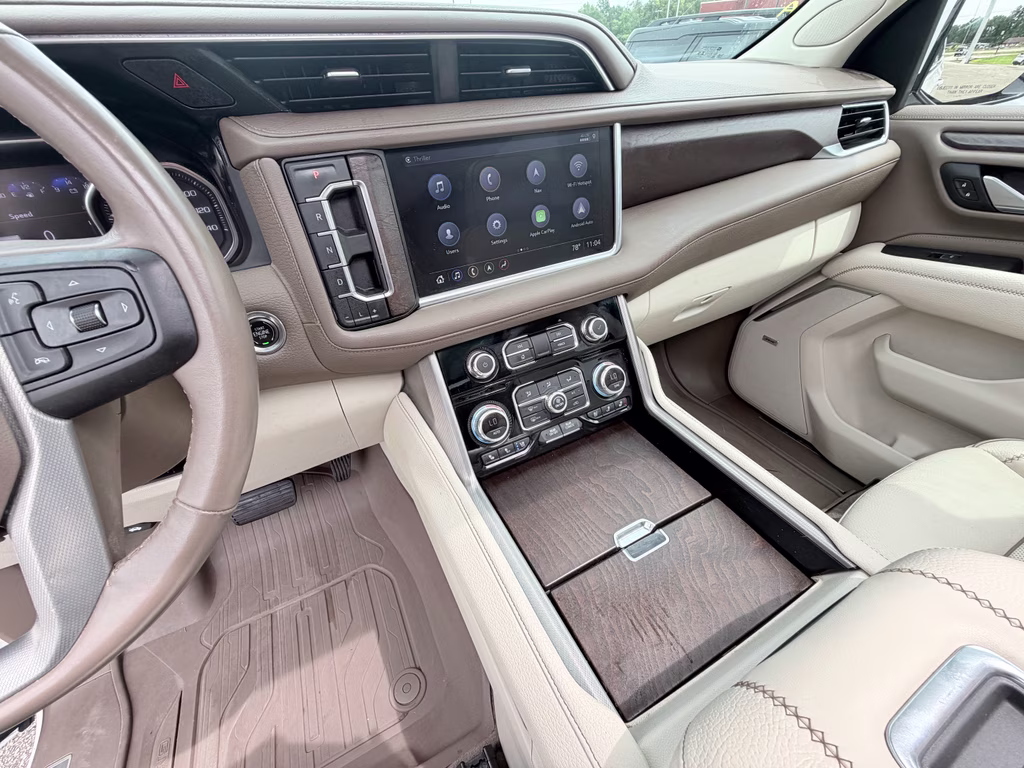 2021 White Frost Tricoat GMC Yukon Denali RWD SUV