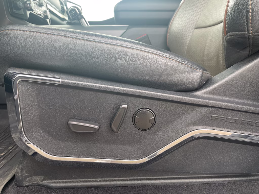 2024 Carbonized Gray Metallic Ford F-150 LARIAT 4X4 Truck