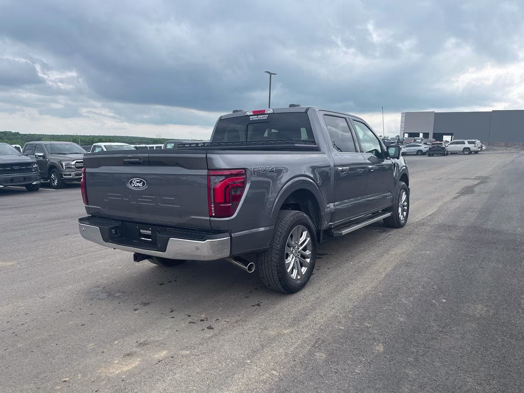 2024 Carbonized Gray Metallic Ford F-150 LARIAT 4X4 Truck