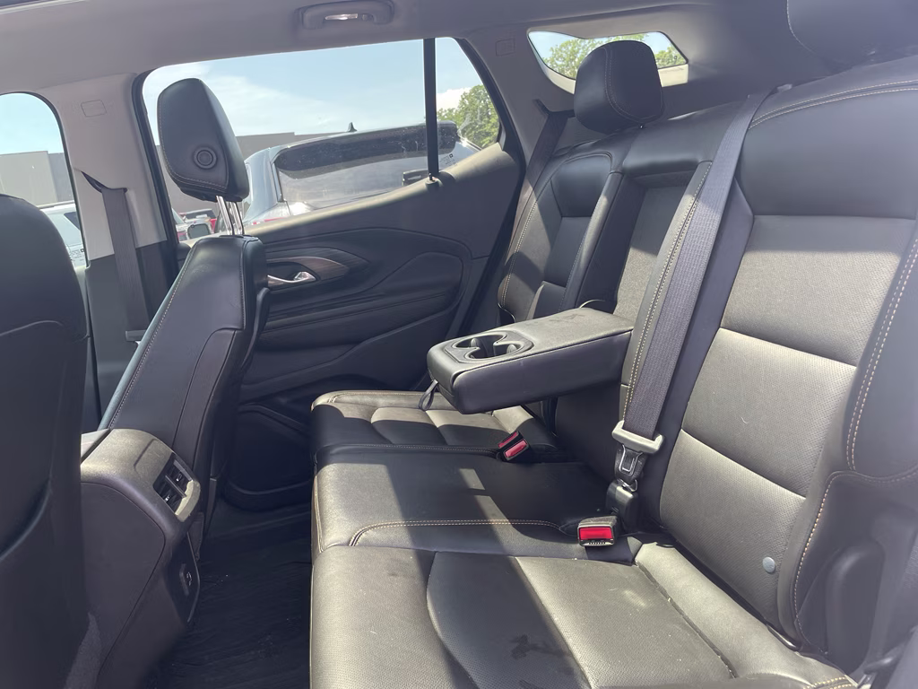 2021 Summit White GMC Terrain SLT FWD SUV