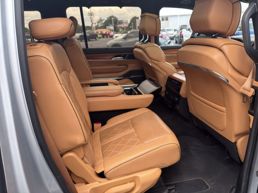 2022 Jeep Grand Wagoneer Series III 4X4 SUV