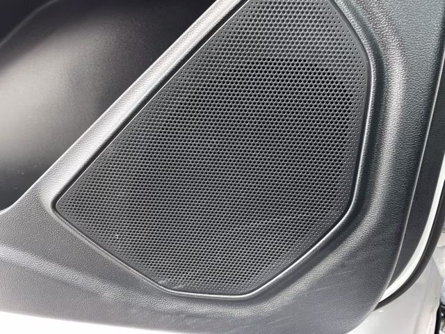 2021 Oxford White Ford Explorer Base RWD SUV