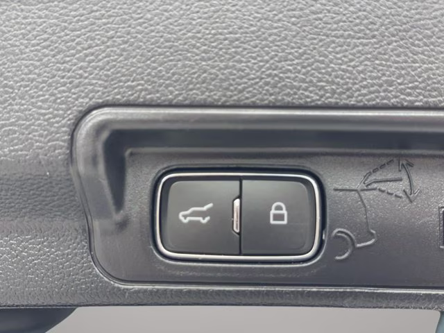 2021 Oxford White Ford Explorer Base RWD SUV