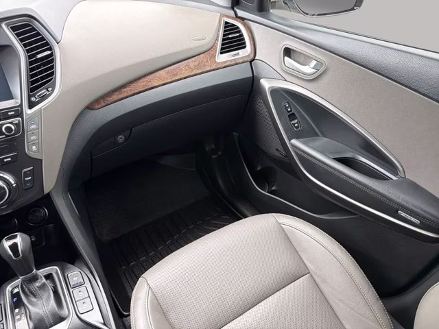 2017 Monaco White Hyundai Santa Fe SE Ultimate FWD SUV