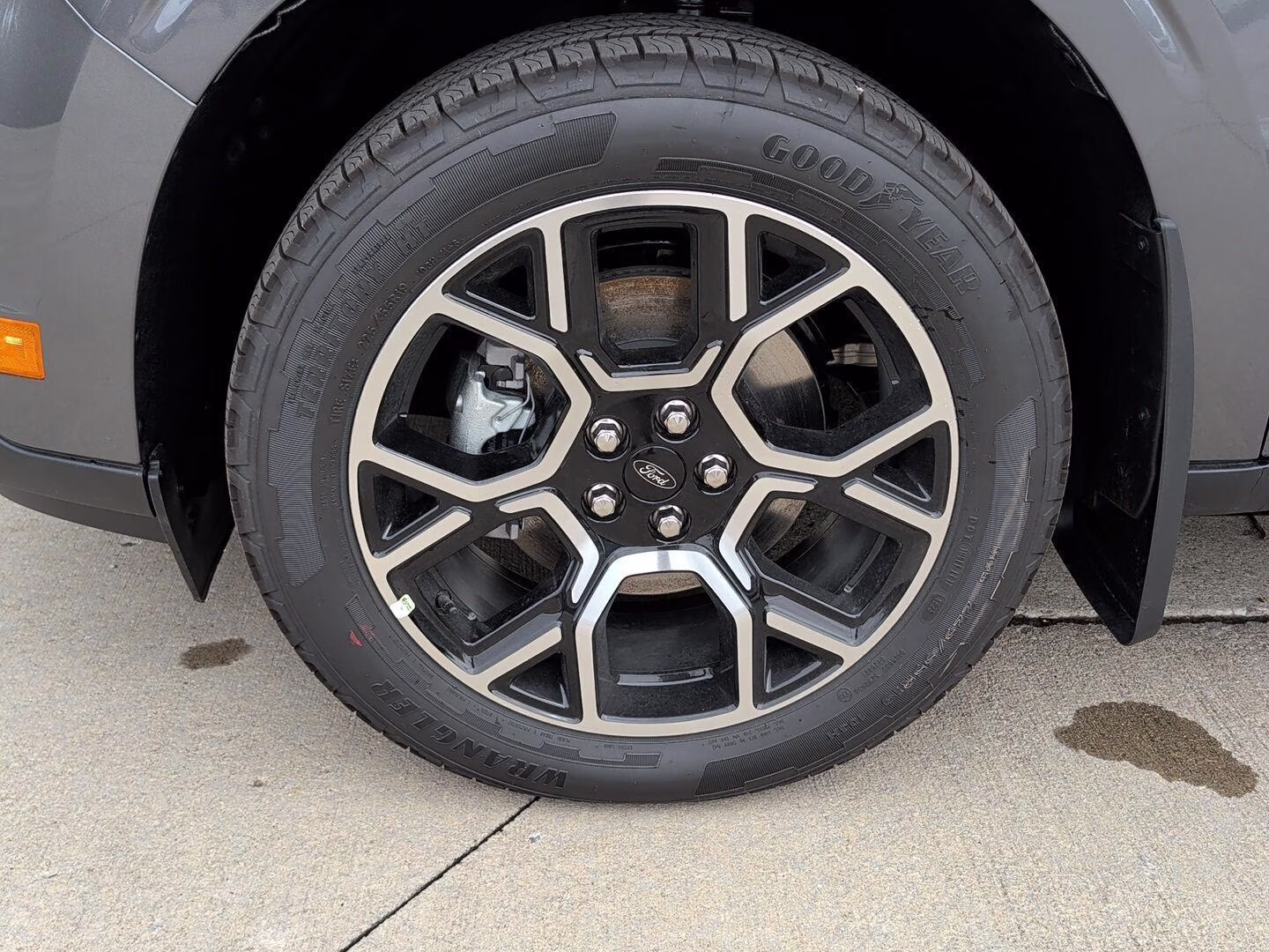 2026 Carbonized Gray Metallic Ford Maverick LARIAT AWD Truck