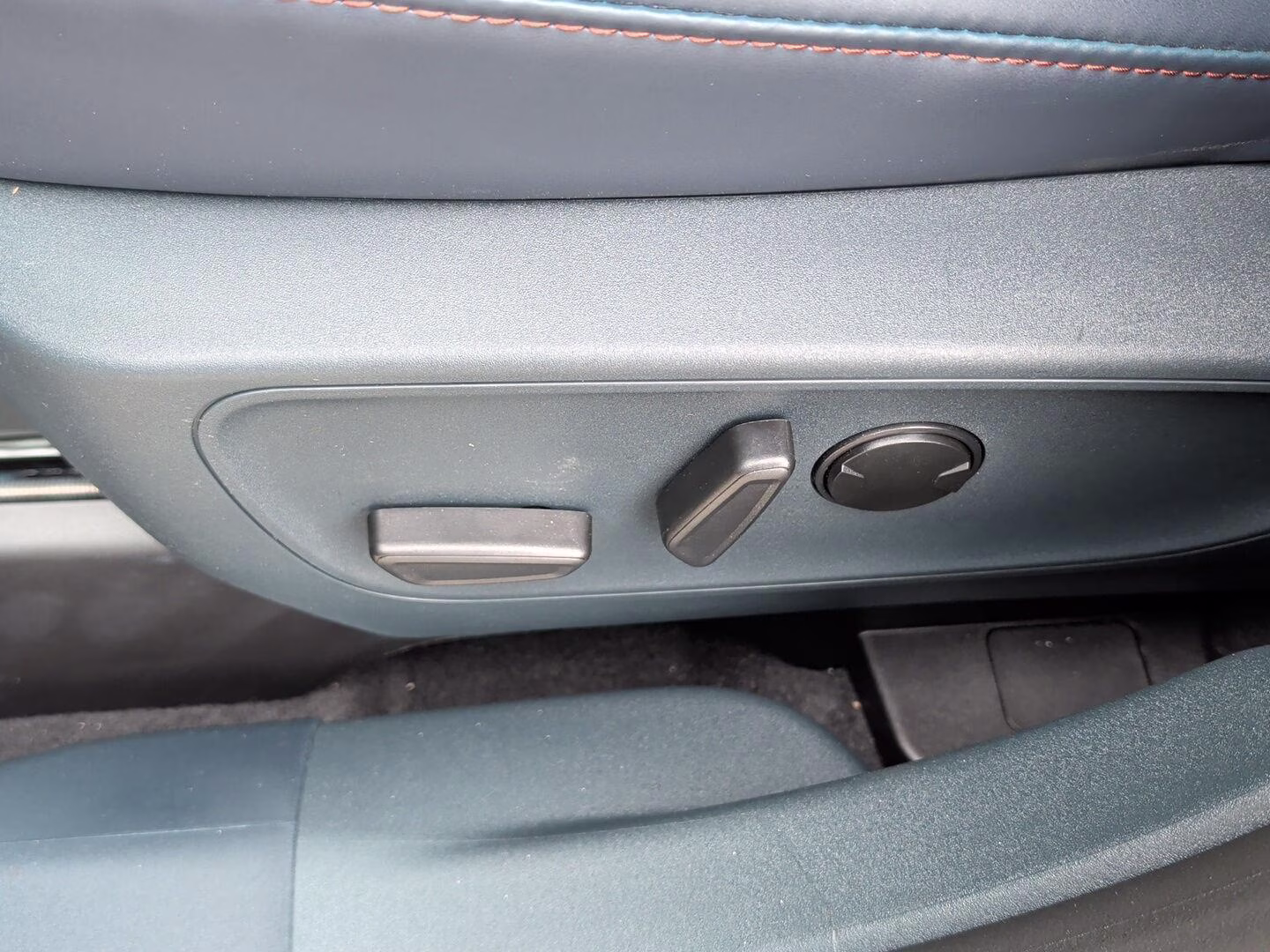 2026 Carbonized Gray Metallic Ford Maverick LARIAT AWD Truck