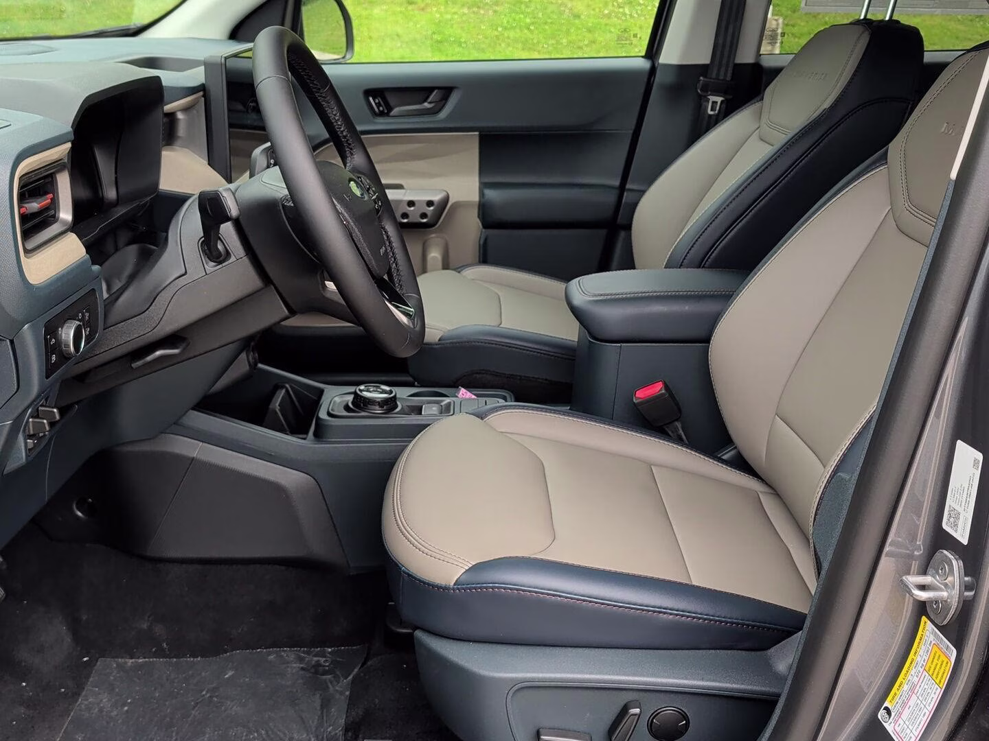 2026 Carbonized Gray Metallic Ford Maverick LARIAT AWD Truck