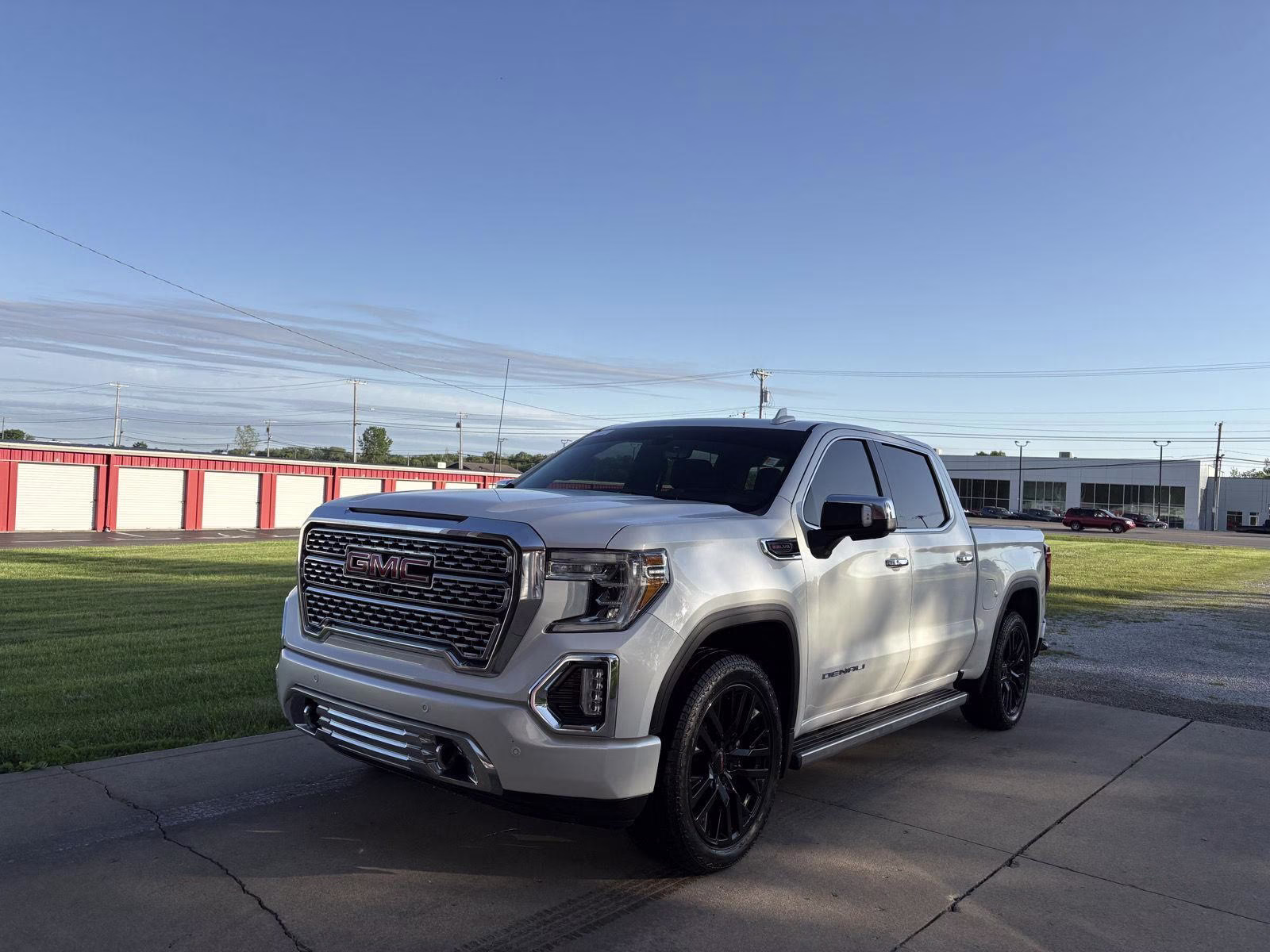 2020 GMC Sierra 4WD Crew Cab Short Box Denali's photo