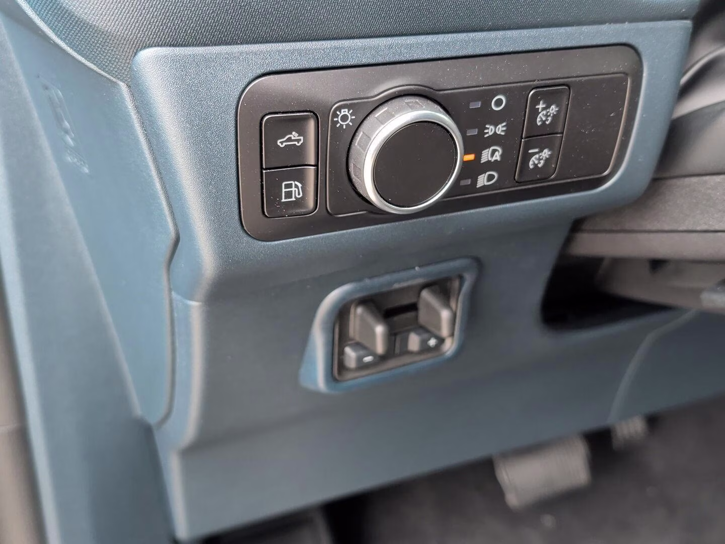 2026 Carbonized Gray Metallic Ford Maverick LARIAT AWD Truck