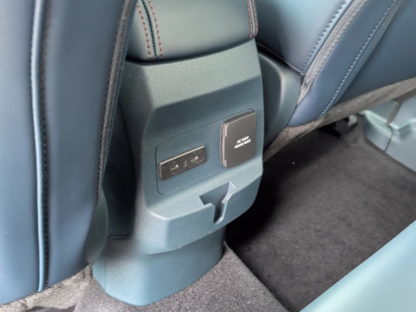 2026 Carbonized Gray Metallic Ford Maverick LARIAT AWD Truck